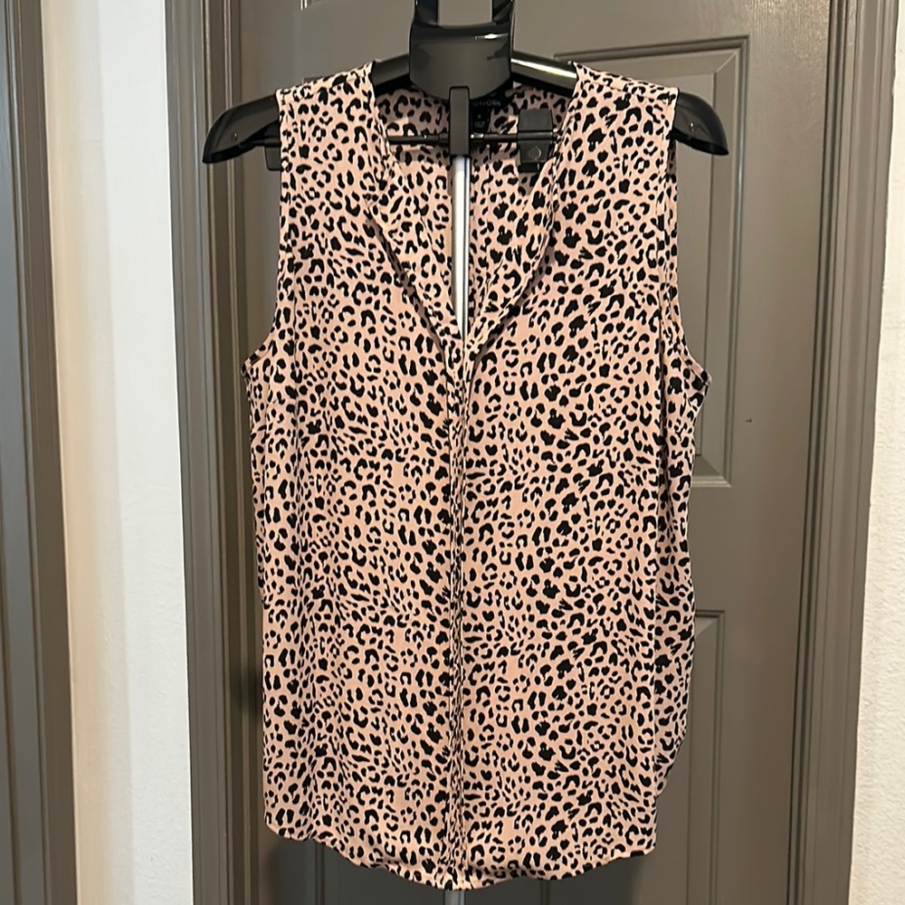 Leopard Print Sleeveless Top